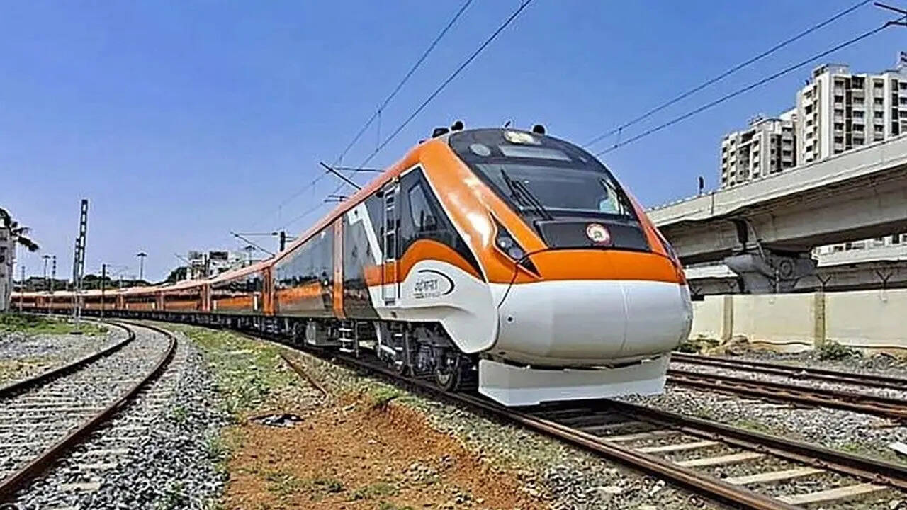 ​फिरोजपुर-दिल्ली वंदे भारत की समय सारणी​