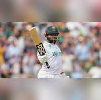 IND vs SA 1st Test भारत से टकराने के लिए कोलकाता पहुंचे वर्ल्ड चैंपियन कप्तान बवूमा भी टीम से जुड़े