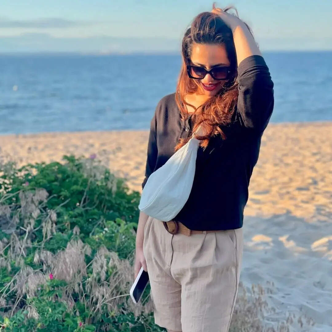 पत्नी चारु ने दिखाया वीडियो