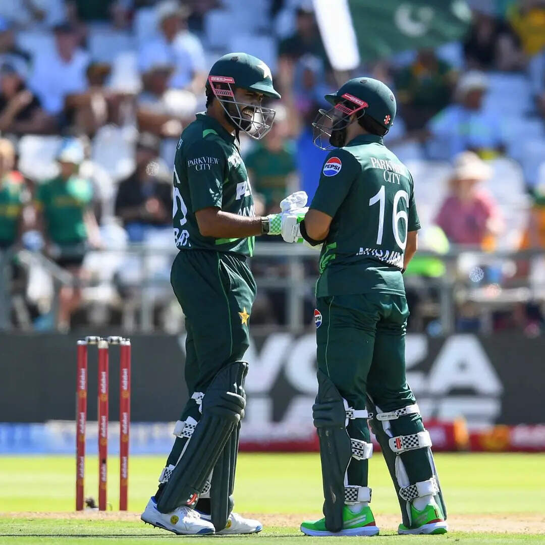 पूरे किए 15 हजार रन