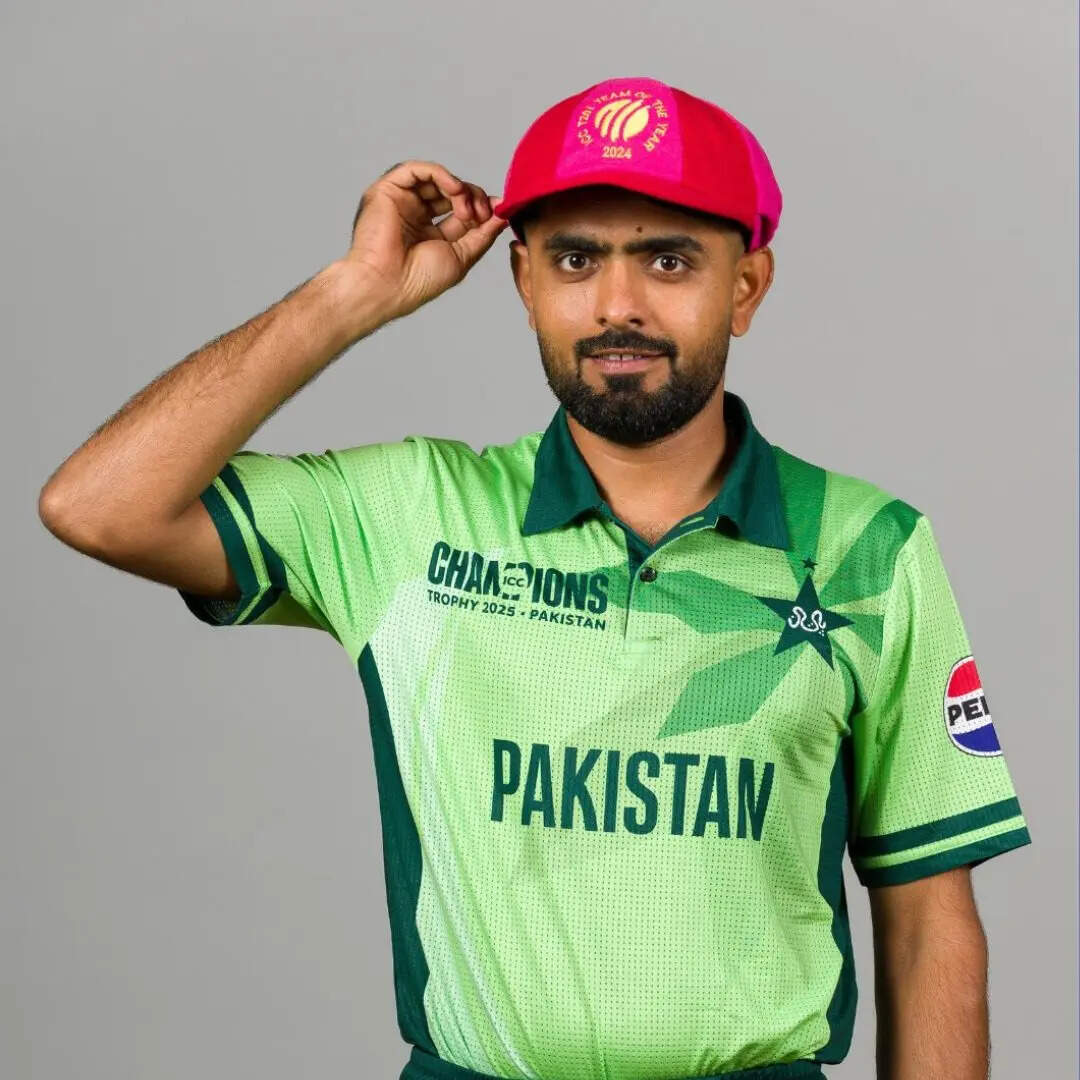 अर्धशतक भी नहीं लगा पाए बाबर