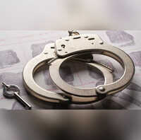 Baghpat News पैसों का लालच देकर धर्म परिवर्तन की कोशिश गरीब महिलाओं को टारगेट बनाने का आरोप तीन गिरफ्तार