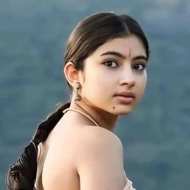 बचपन से शुरू की एक्टिंग 