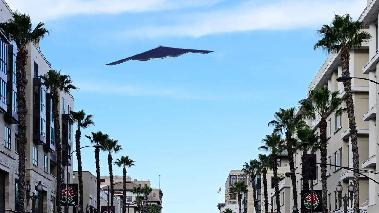 ​ईरान के खिलाफ B-2 Spirit बॉम्‍बर का उपयोग​
