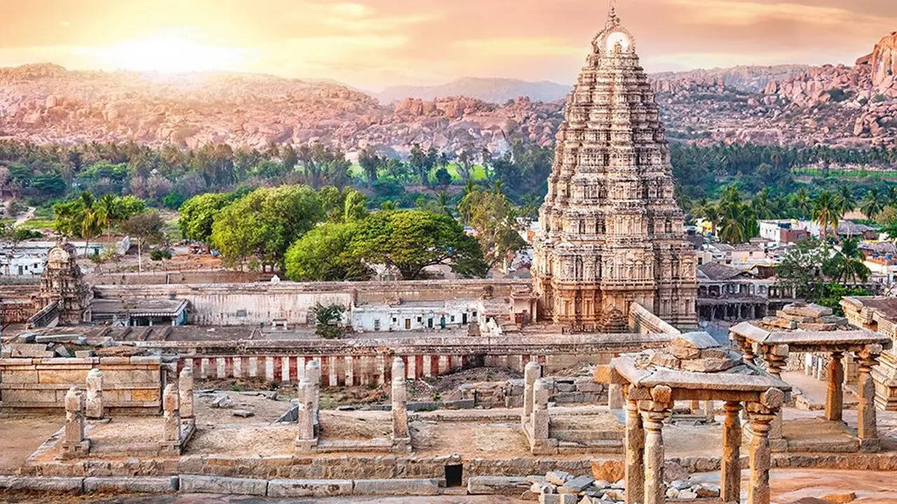 विट्ठलपुरा का विरूपाक्ष मंदिर, हम्पी