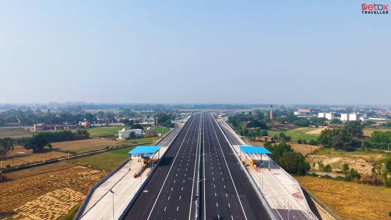 ​दूसरी तरफ भी रेस्ट एरिया का काम नहीं हुआ​