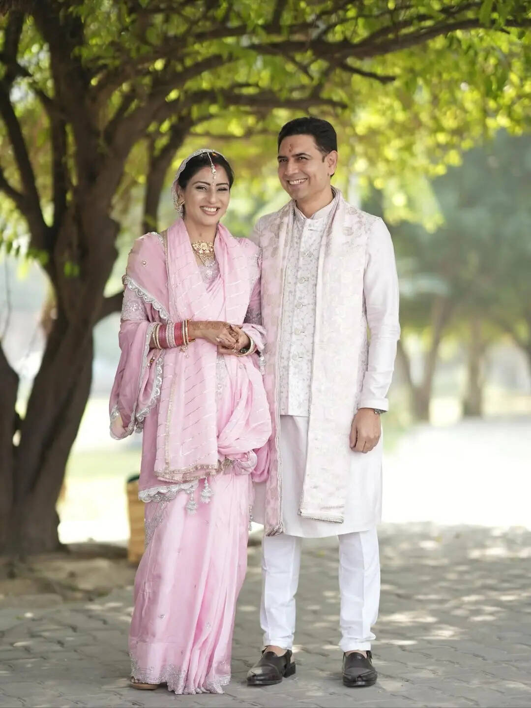 16 नवंबर को की थी शादी