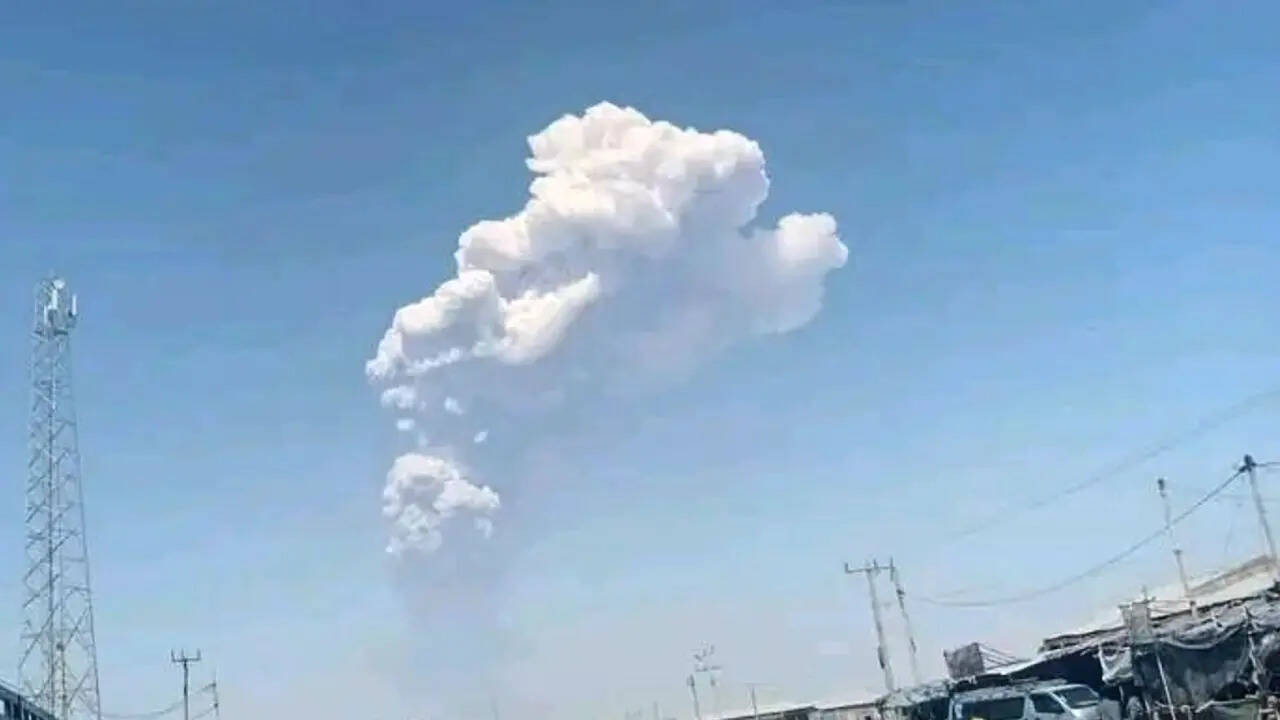 कई फ्लाइट हुई डायवर्ट 