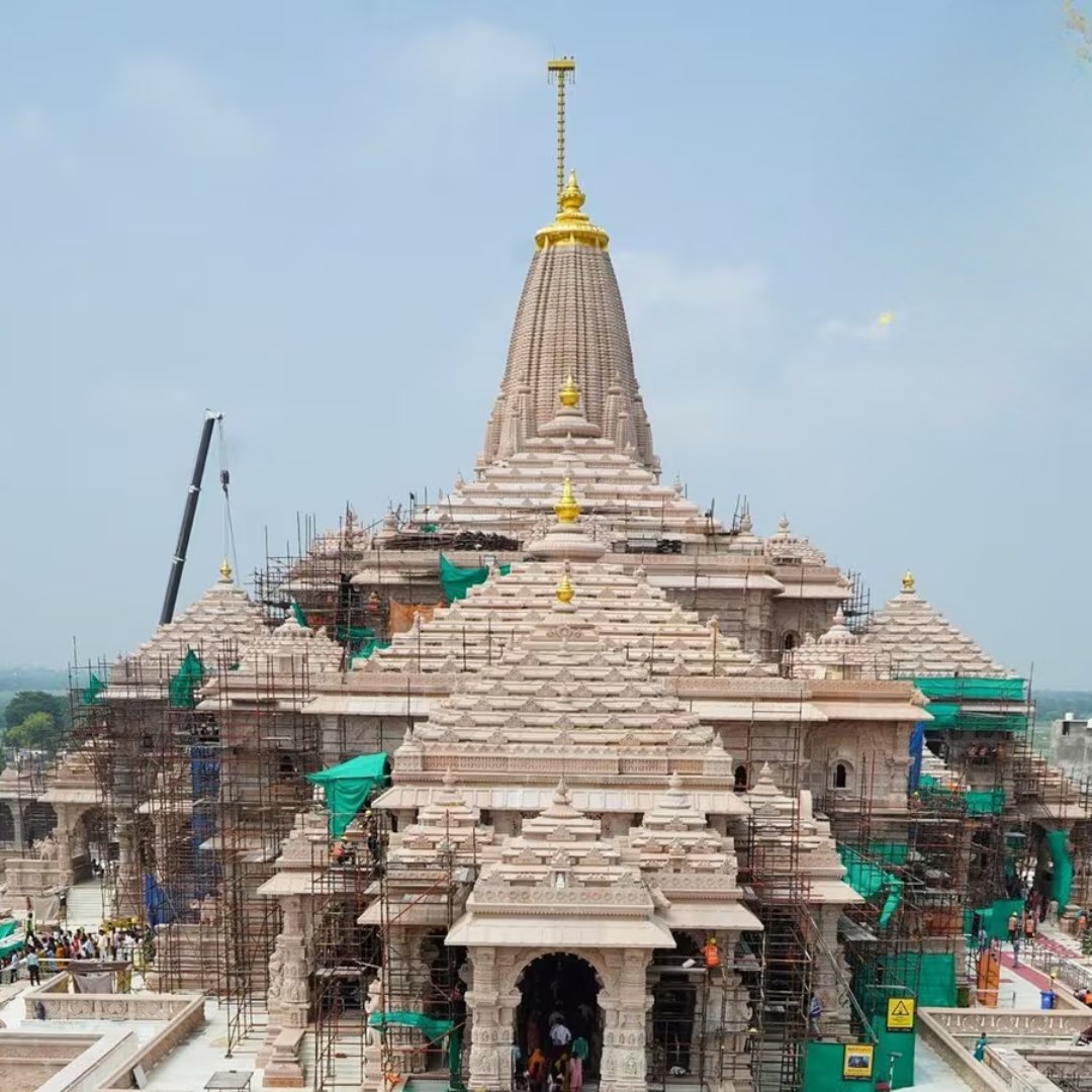 आकाश भी मुस्कुराए