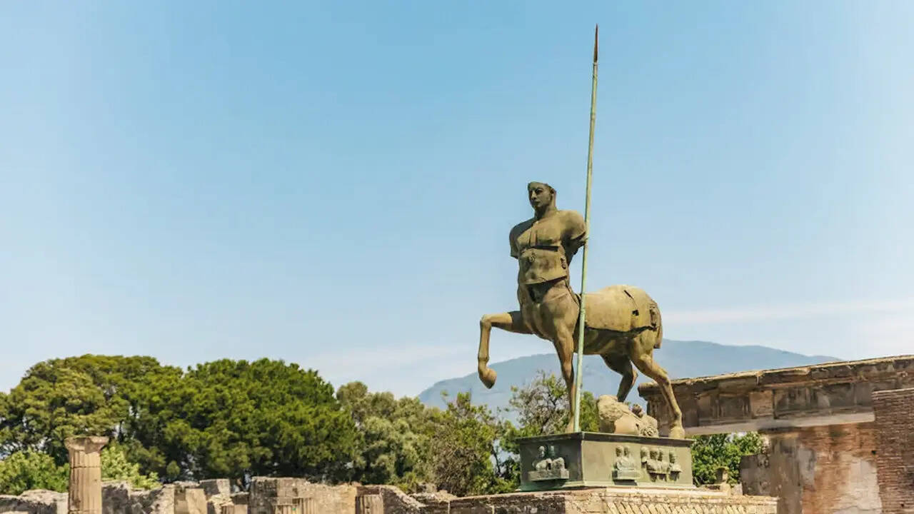 कौन सा ज्वालामुखी फटा था