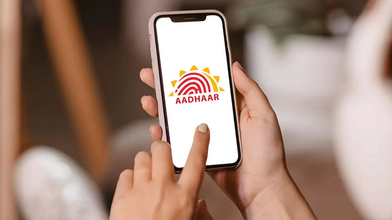अब इन डॉक्यूमेंट के बिना Aadhaar Card नहीं होगा अपडेट, नया भी नहीं ...