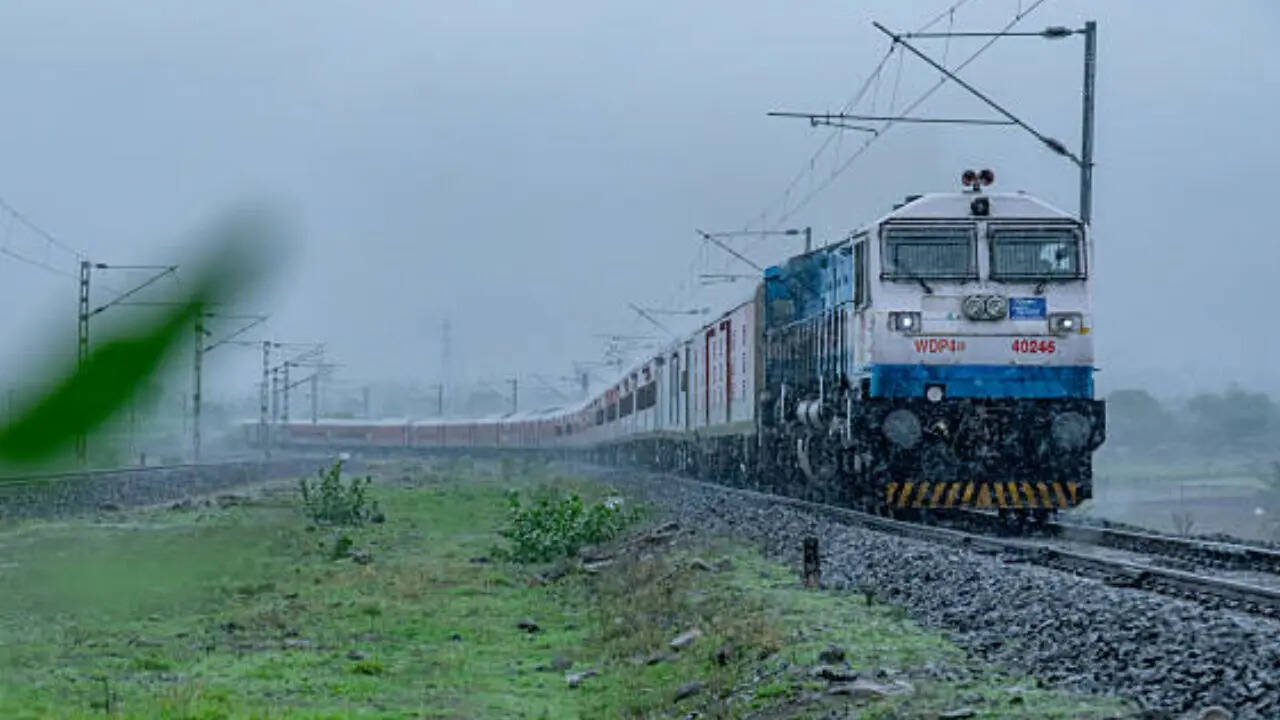 स्वामी विवेकानंद के जन्मदिन पर चली थी ट्रेन