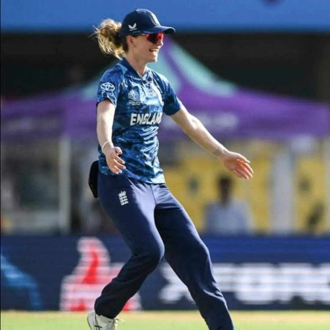 WPL main RCB ke liye Khelenge Sabse Khoobsurat Cricketer Lauren bell ...