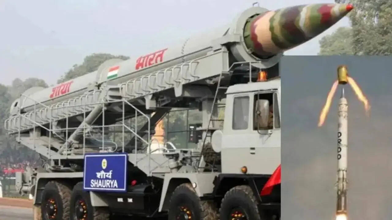 ​​शौर्य मिसाइल​ एक हाइपरसोनिक बैलिस्टिक मिसाइल​