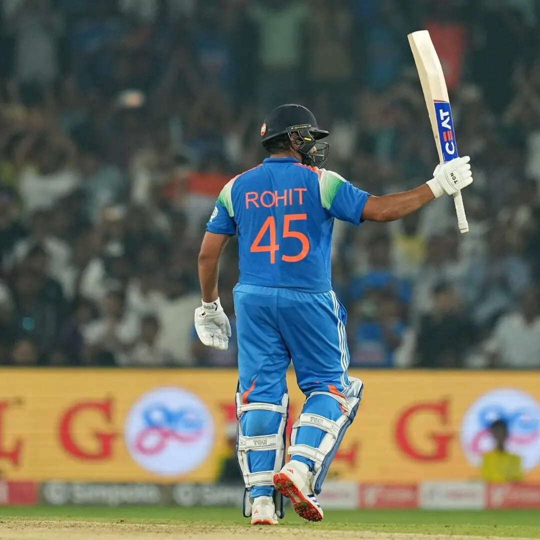 21वें ओवर में तोड़ा रिकॉर्ड