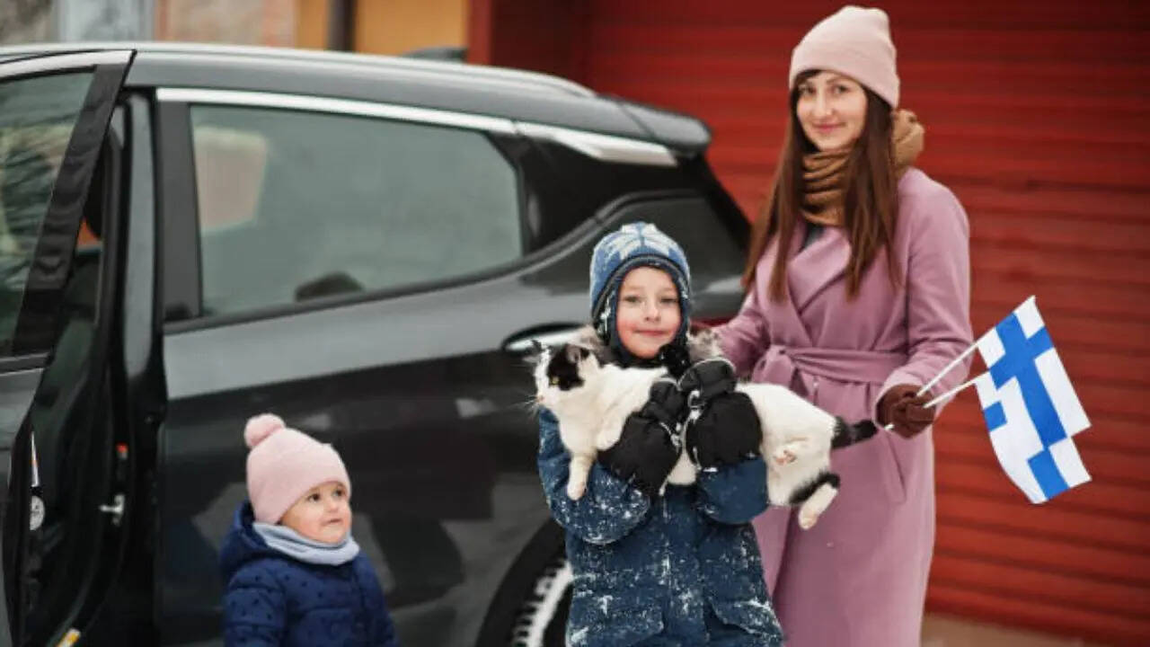 देश में मजबूत सामाजिक सुरक्षा- why finland called world happiest country
