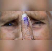 महाराष्ट्र के कई जिलों में टाले गए नगर निगम चुनाव अपील-प्रोसेस में गड़बड़ियों के बाद वोटिंग 20 दिसंबर को रीशेड्यूल