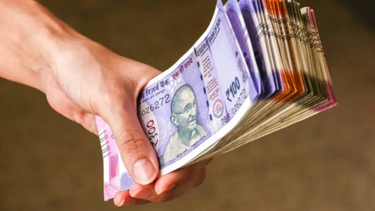 दूसरे अकाउंट में कैसे होगा ट्रांसफर?