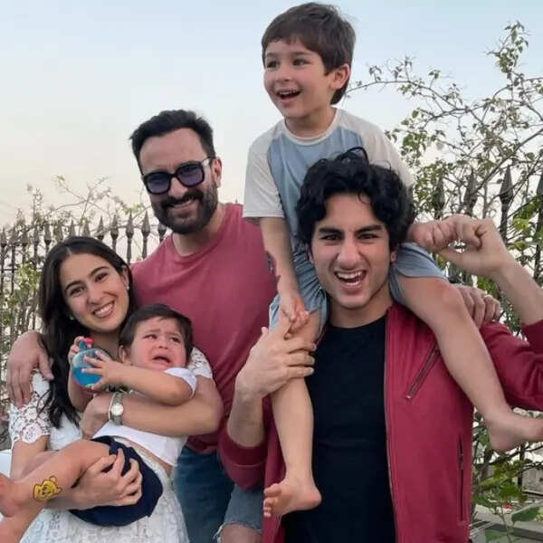 सारा-इब्राहिम-तैमूर-जेह