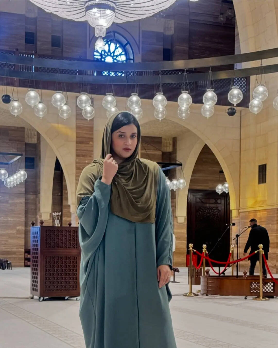 पोज देने में नहीं छोड़ी कोई कसर