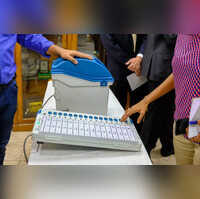 Delhi MCD By Election Result एमसीडी उपचुनाव में बीजेपी के खाते में 7 वार्ड 3 पर AAP की जीत कांग्रेस को मिली 1 सीट