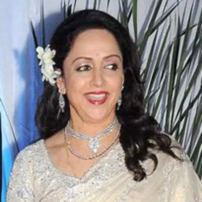 हेमा मालिनी की इस आस पर फिरा था पानी