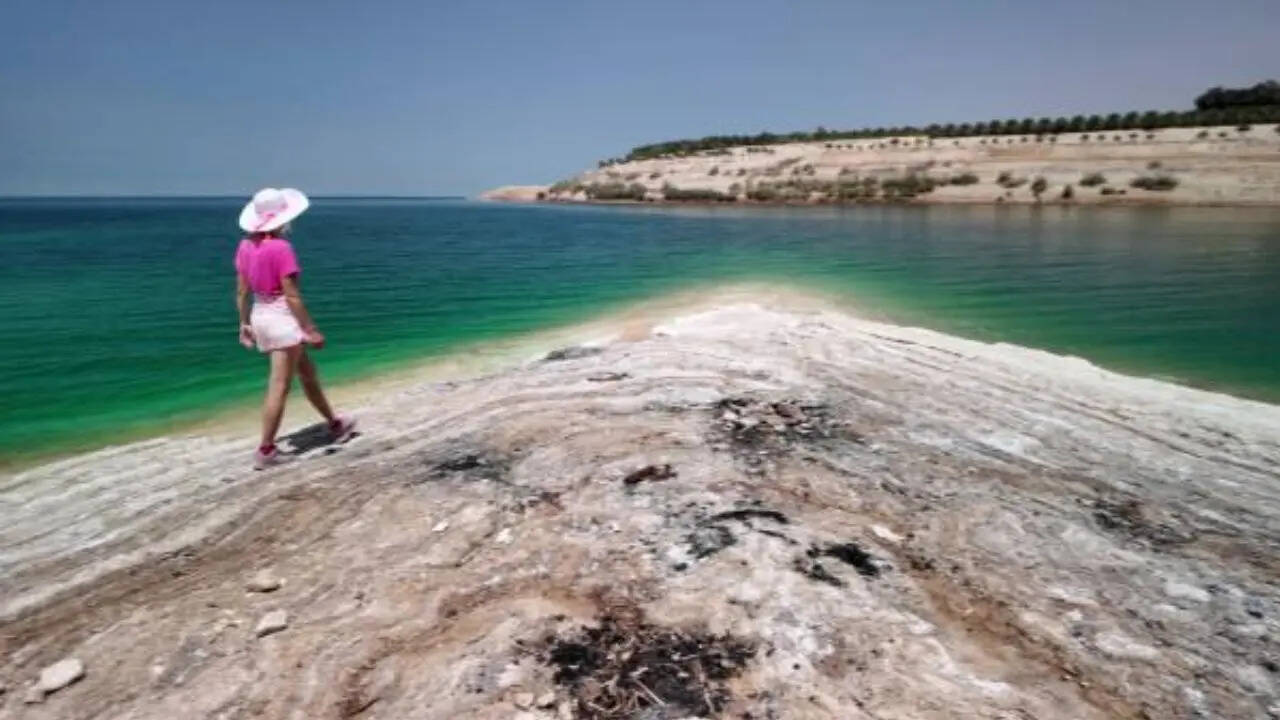  हजारों साल से जमा है नमक