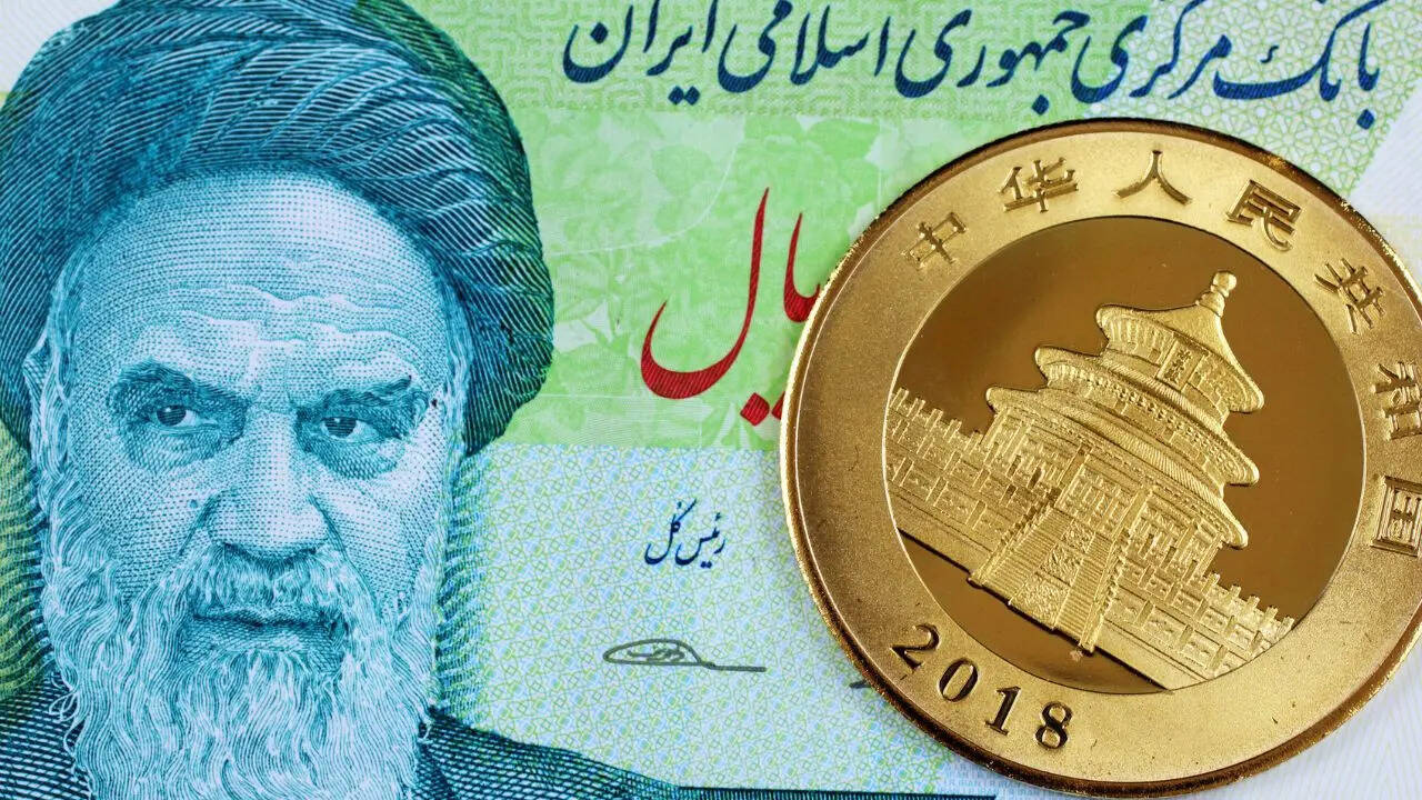 ईरान सरकार की मुश्किलें बढ़ीं