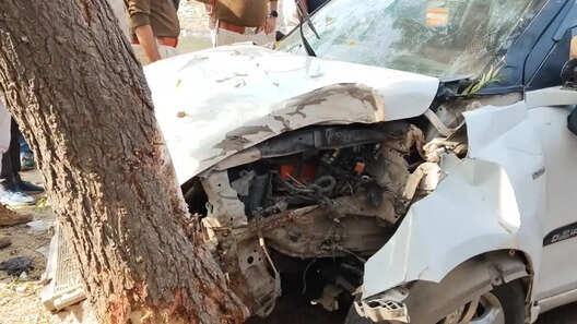 Jalore News तेज रफ्तार कार ने 5 मनरेगा मजदूरों को कुचला 2 महिलाओं की मौत 3 साल का मासूम गंभीर रूप से घायल