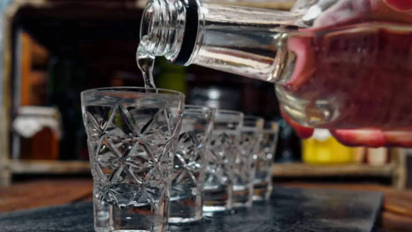वोदका—रूस की पहचान - vodka drink 