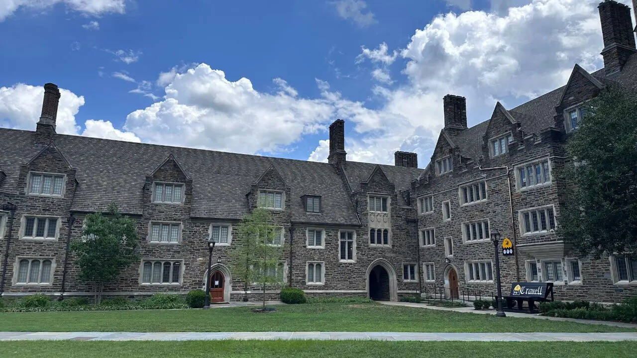 कनाडा में टॉप रेटेड यूनिवर्सिटी