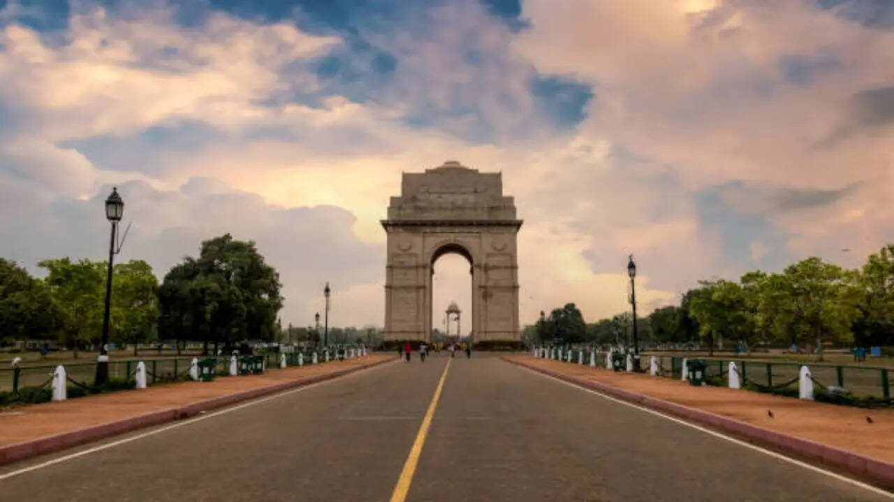 <strong>आज के समय इंडिया गेट का महत्व - What was the main purpose of India Gate?</strong>