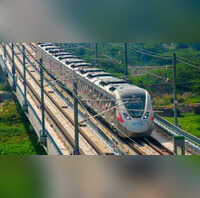 फरीदाबाद-नोएडा-गुरुग्राम को जोड़ेगा नया FNG पटरियों पर दौड़ती Namo Bharat बनाएगी सफर को आसान