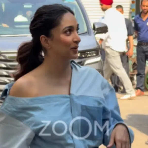 कियार आडवाणी हुईं स्पॉट