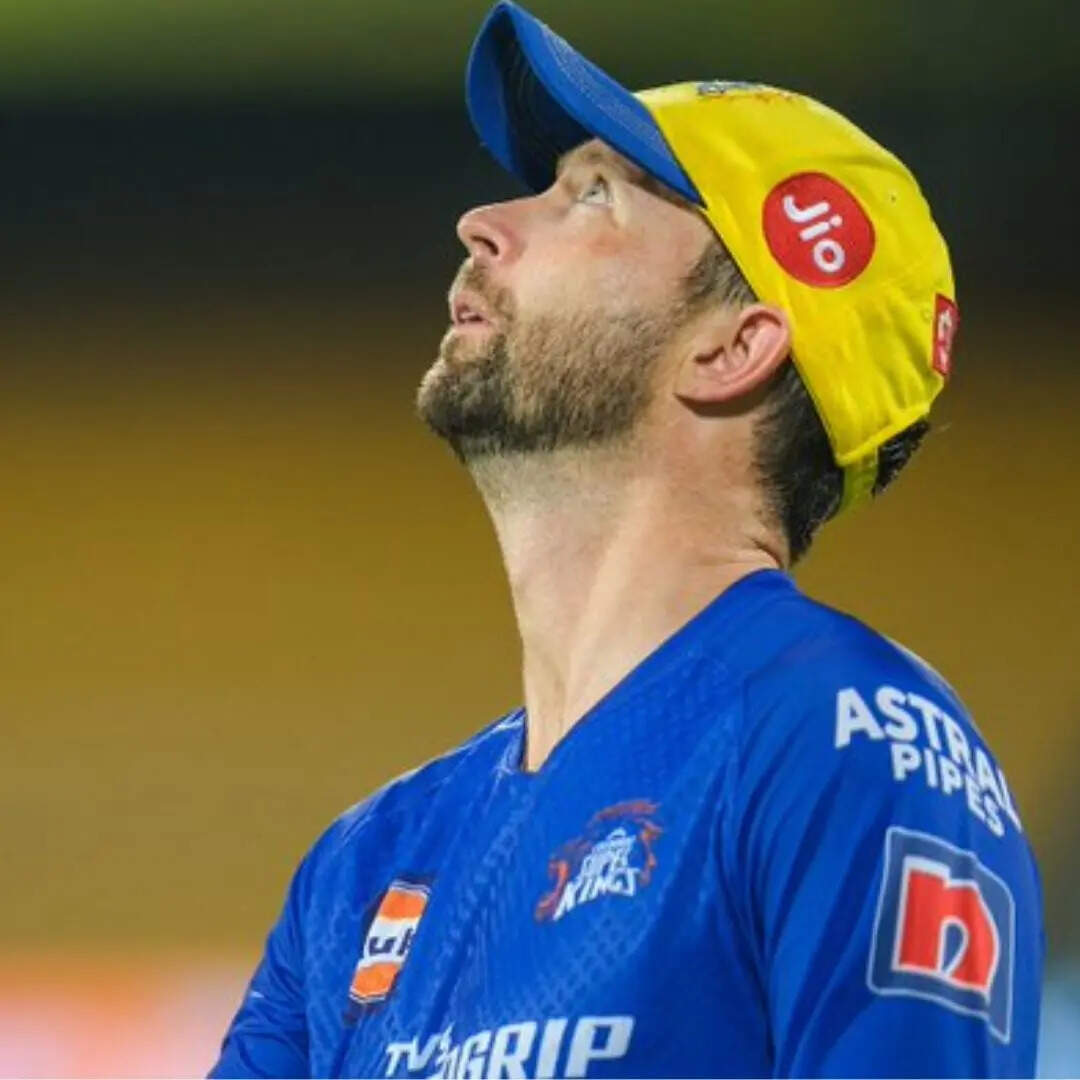 न्यूजीलैंड से 16 खिलाड़ी