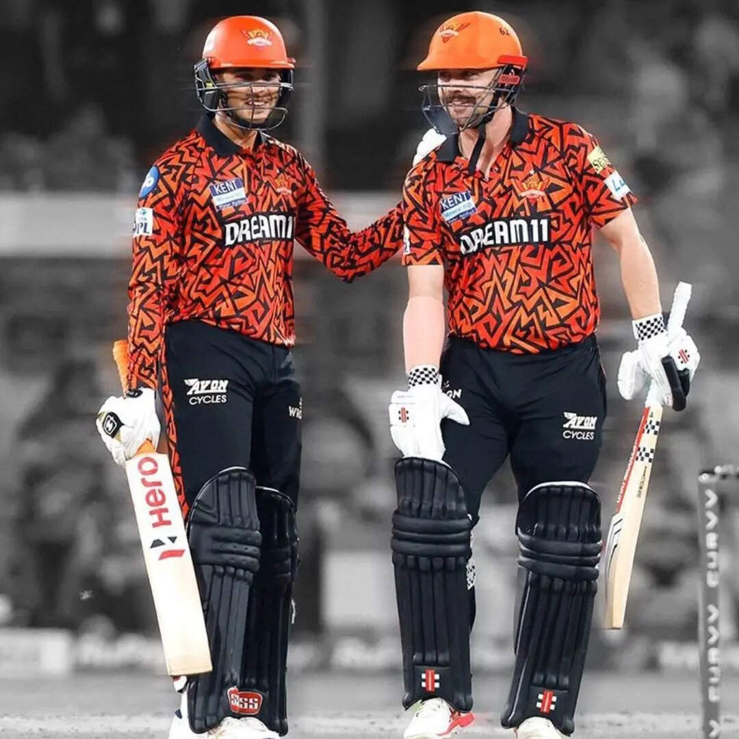 ऑस्ट्रेलिया से 19 खिलाड़ी