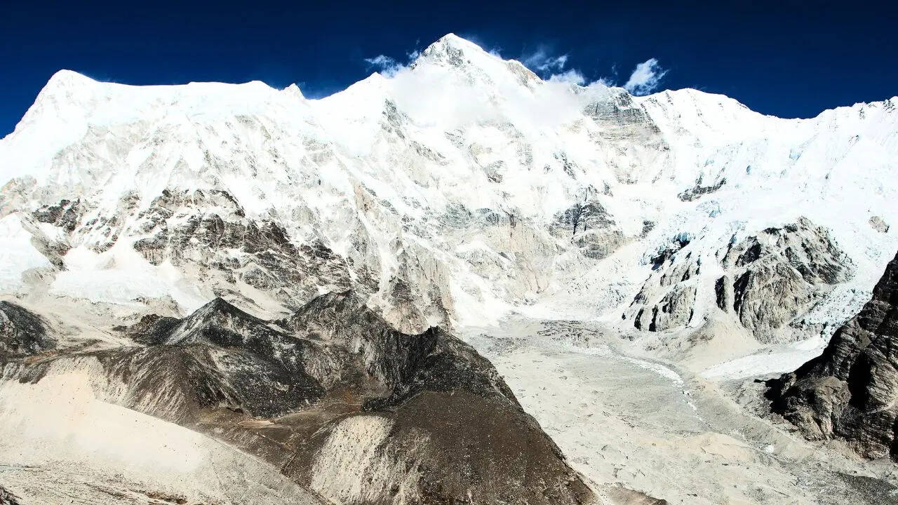 ​चो ओयू (Cho Oyu)