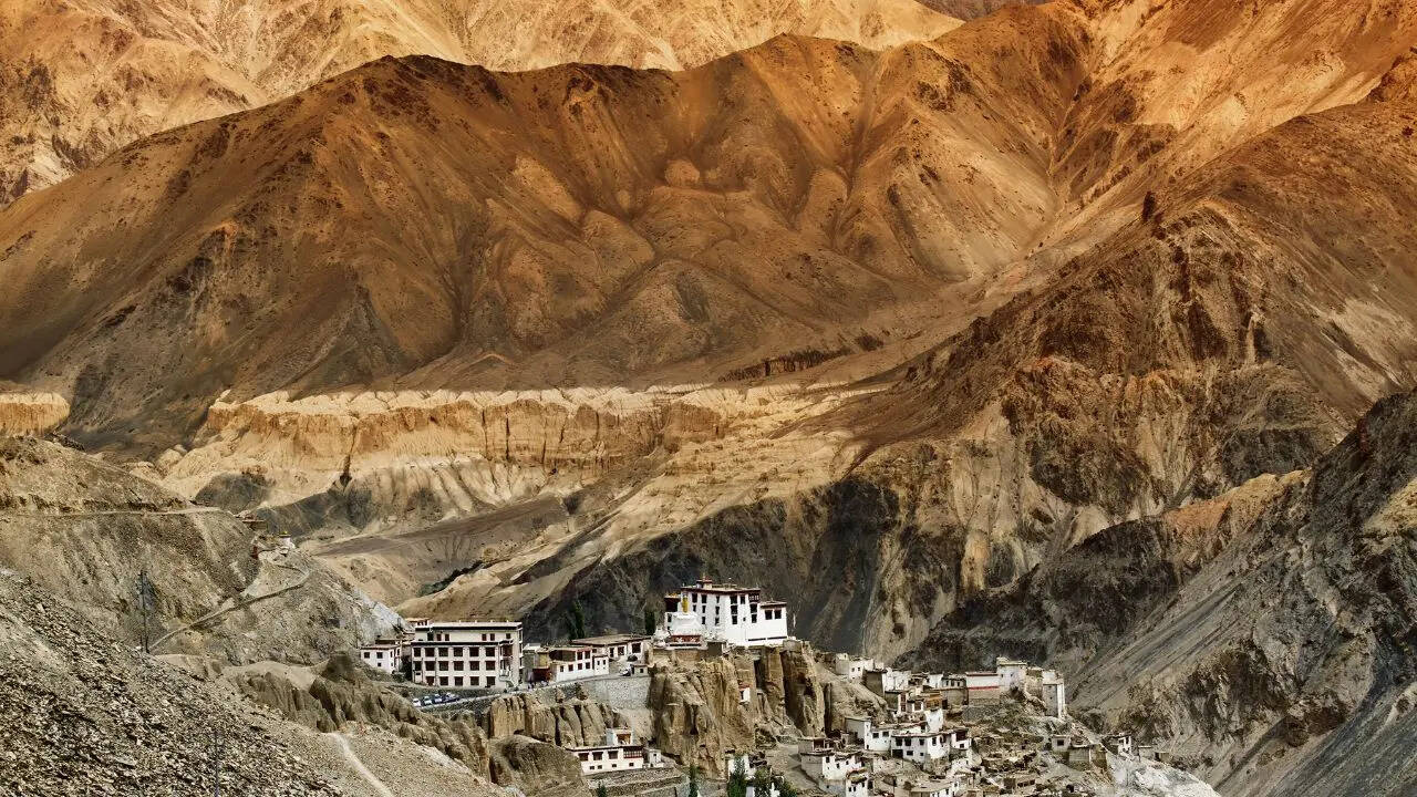 लामायुरु का शांत वातावरण