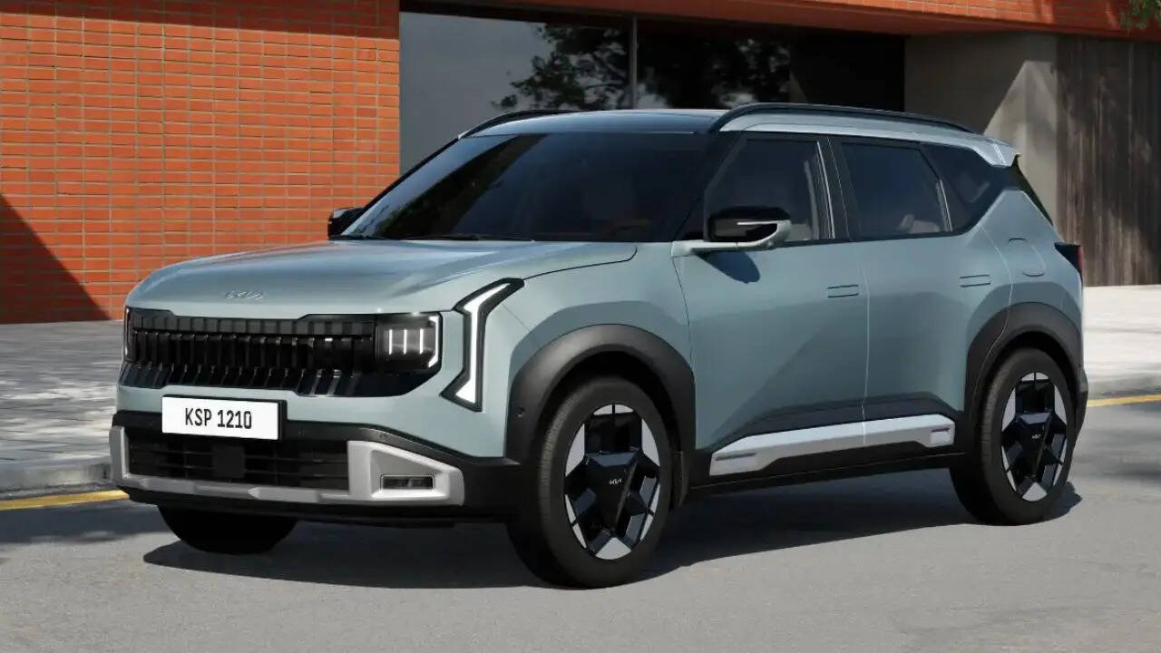 Kia Seltos SUV एक शानदार नए डिजाइन के साथ वापस आ गई है जिसकी लंबाई सेगमेंट में सबसे ज्यादा 4460 mm और चौड़ाई 1830 mm है। 
