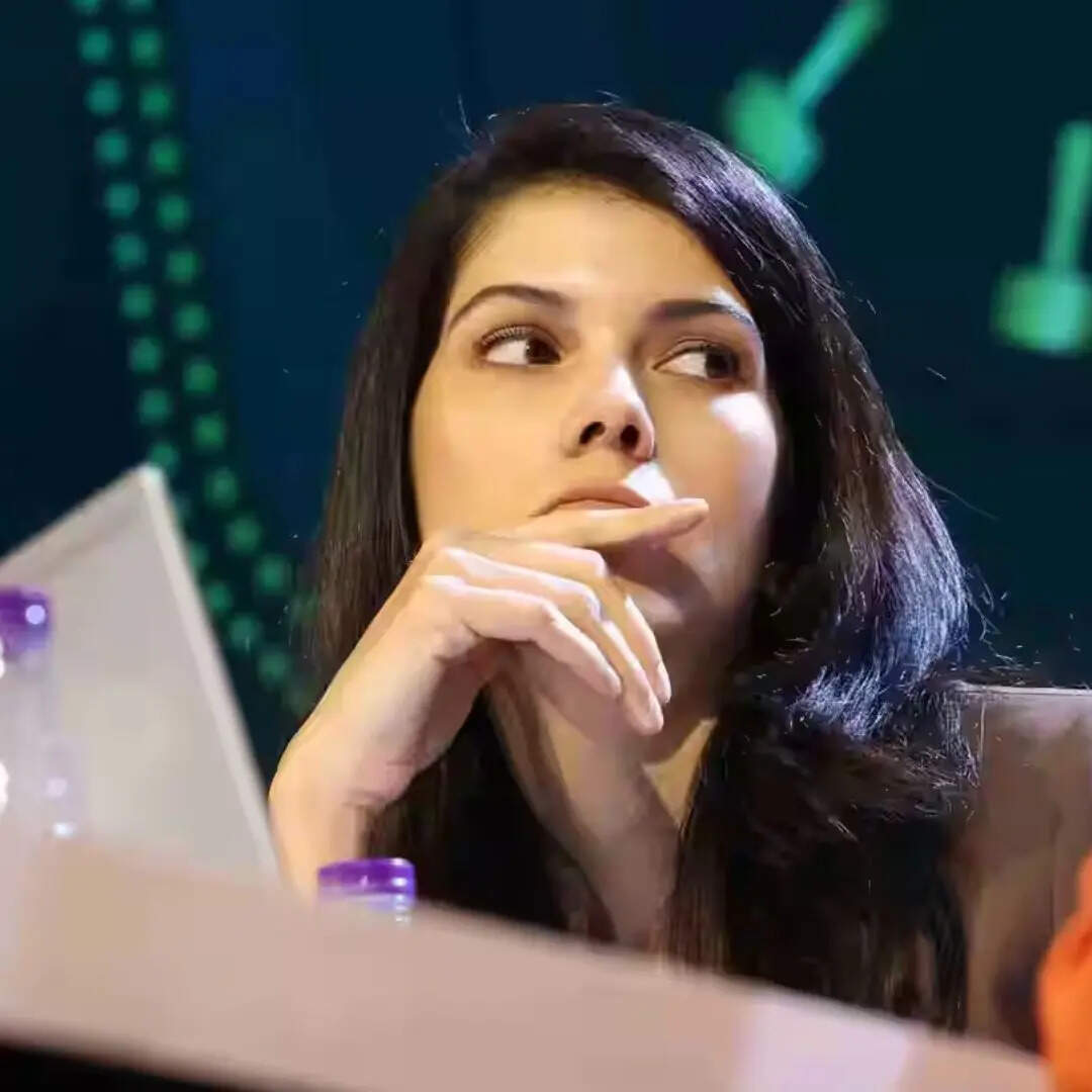 सनराइजर्स हैदराबाद-255 करोड़ रुपये