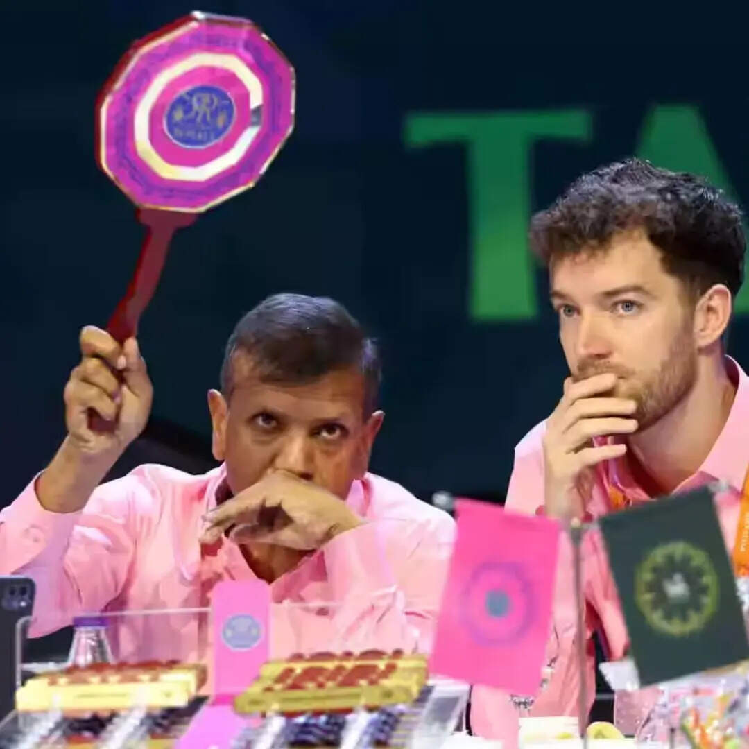 राजस्थान रॉयल्स-1605 करोड़ रुपये