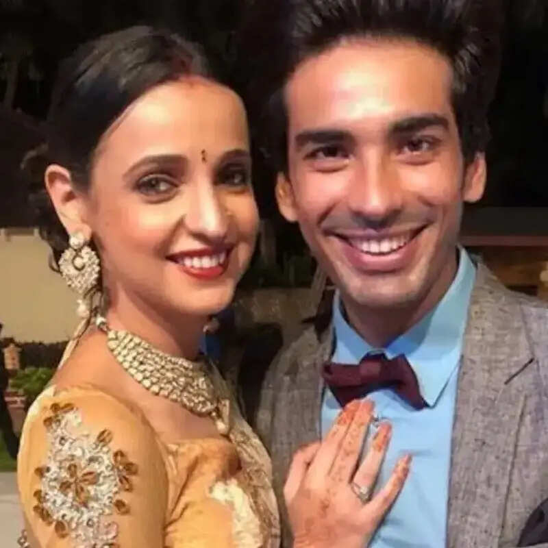 सनाया ईरानी (Sanaya Irani)