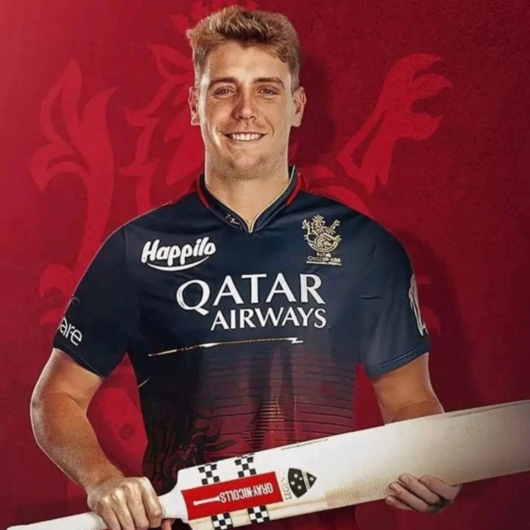 अपना नाम बल्लेबाज के रूप में रजिस्टर कराया