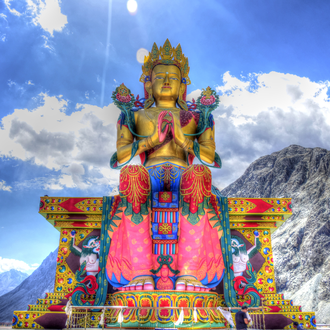 क्यों जाएं