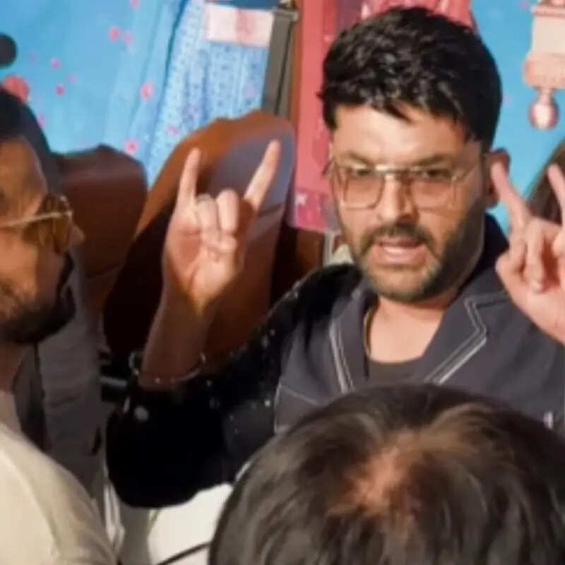 कपिल शर्मा आए नजर