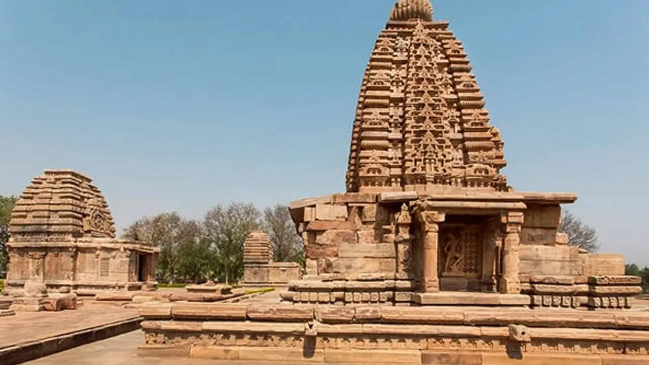 विरुपाक्ष मंदिर, पट्टदकल (कर्नाटक)​