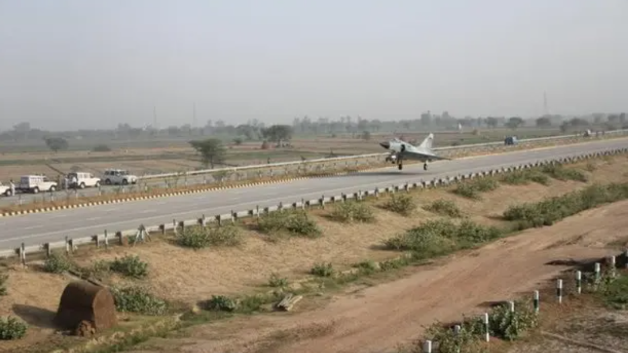 कितना लंबा है यमुना एक्सप्रेसवे