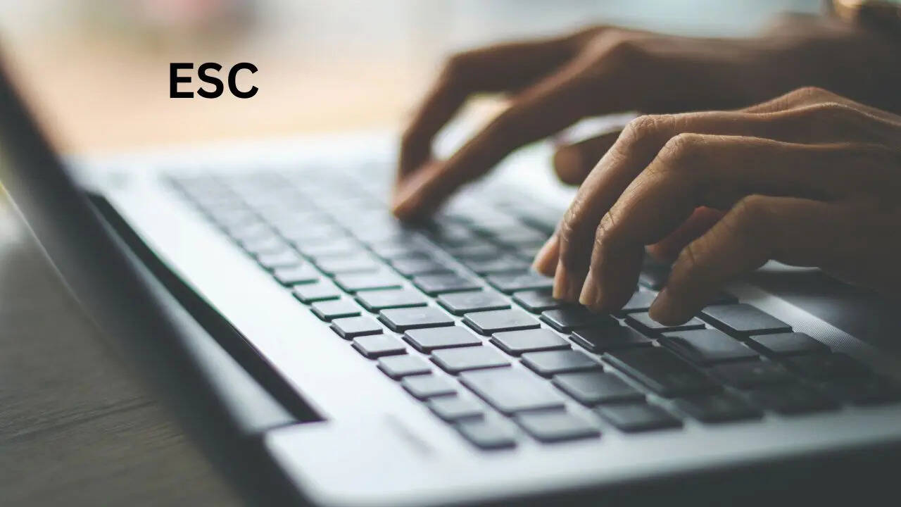 ​ESC का इस्तेमाल करें​