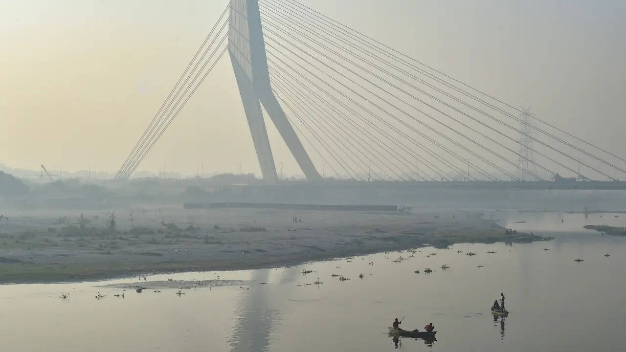 आज दिल्ली का AQI
