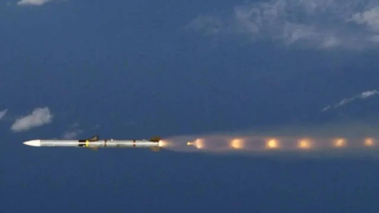 3. AIM-260 JATM (संयुक्त राज्य अमेरिका) – AMRAAM का उत्तराधिकारी